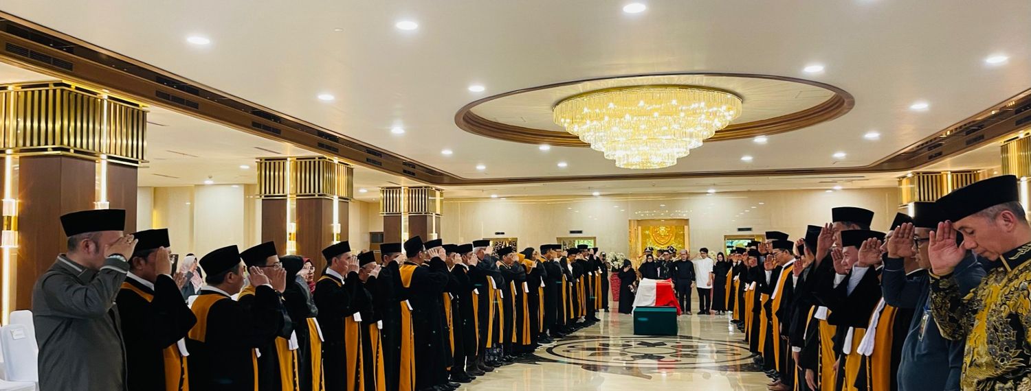 suasana upacara penghormatan terakhir J3NRo